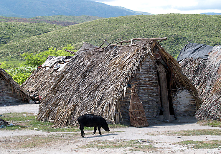 mud-huts-la-tant