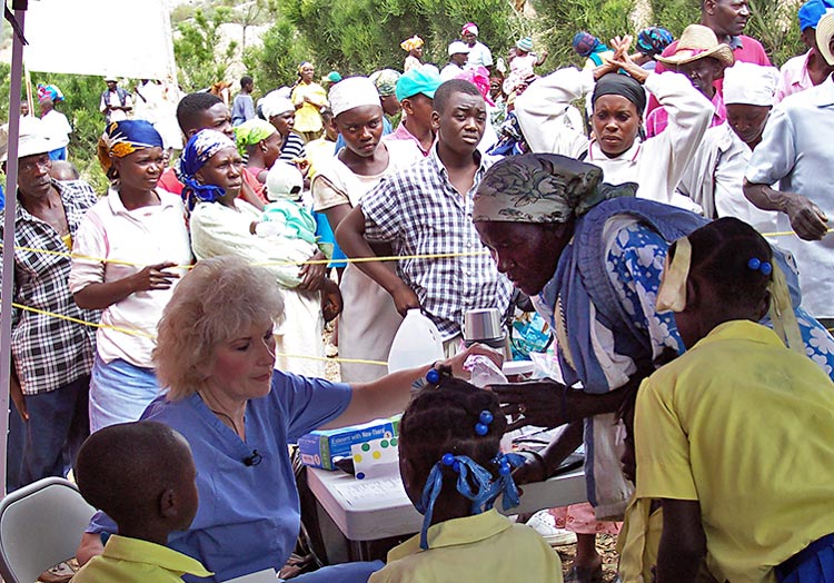 Crowds of Haitians at Mobile Medical Clinic