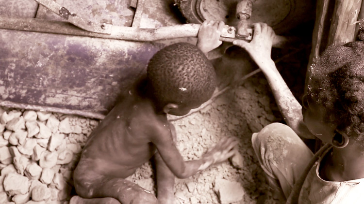 Children are digging up dirty to eat in Haiti.