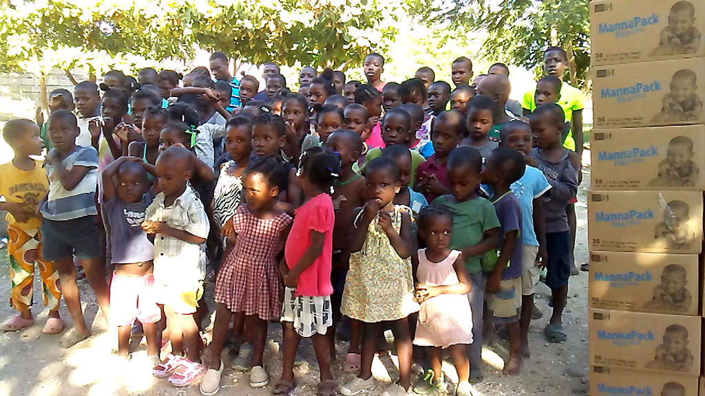 Feeding hungry children in Haiti: 10-28-17  3:00 PM