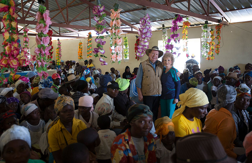 Bobby and Sherry gather with the poor people of Peyi Pouri for a Mobile Medical Clinic.